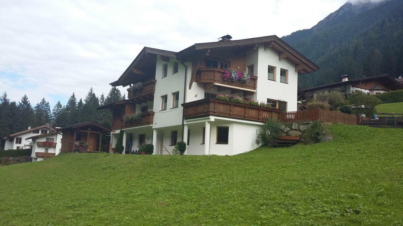 Apartment Voellenklee Neustift im Stubaital Exterior photo